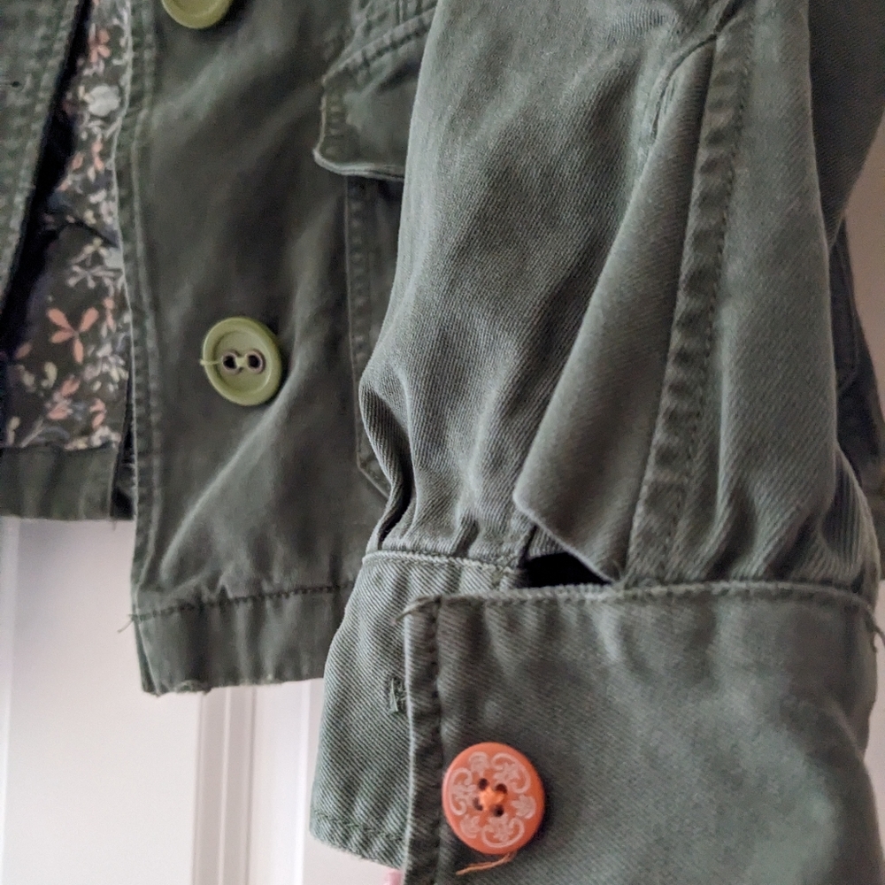 Old Navy jacket Olive Green military aesthetic M pockets distressing - Picture 4 of 10